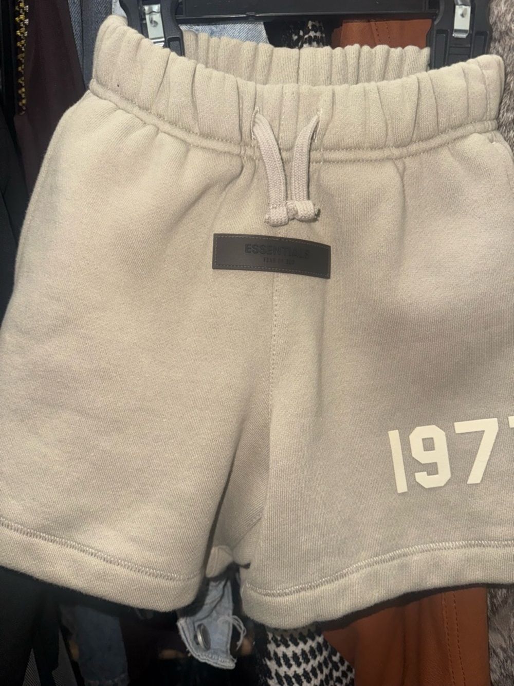 Essentials Kids Beige 1977 Logo Drawstring Shorts